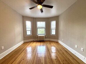 8 Langmaid Ave in Somerville, MA - Building Photo - Building Photo
