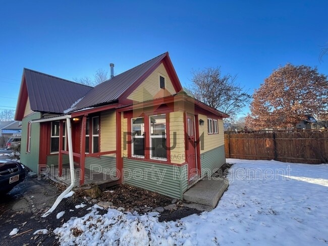 property at 1505 Sherwood St