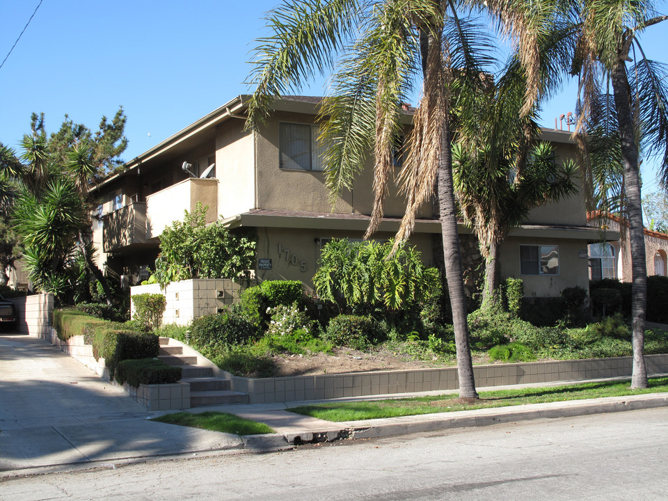 1705 S 4th St in Alhambra, CA - Building Photo