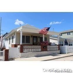 27 Vermont St in Long Beach, NY - Building Photo