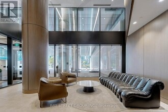 3 Concord Cityplace Wy in Toronto, ON - Building Photo - Building Photo