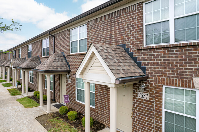 Ashton Park Townhomes in Louisville, KY - Building Photo - Building Photo