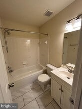 917 Dunloring Ct in Upper Marlboro, MD - Foto de edificio - Building Photo