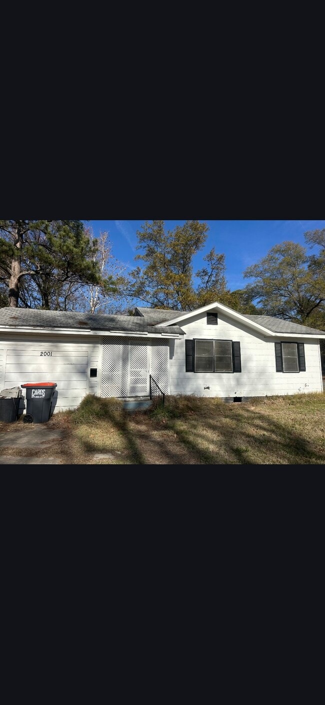 property at 2001 W 28th Ave