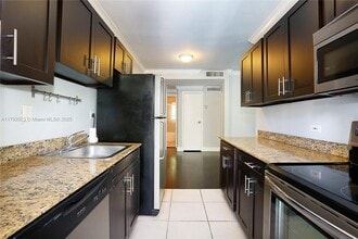 95 Edgewater Dr in Coral Gables, FL - Building Photo - Building Photo