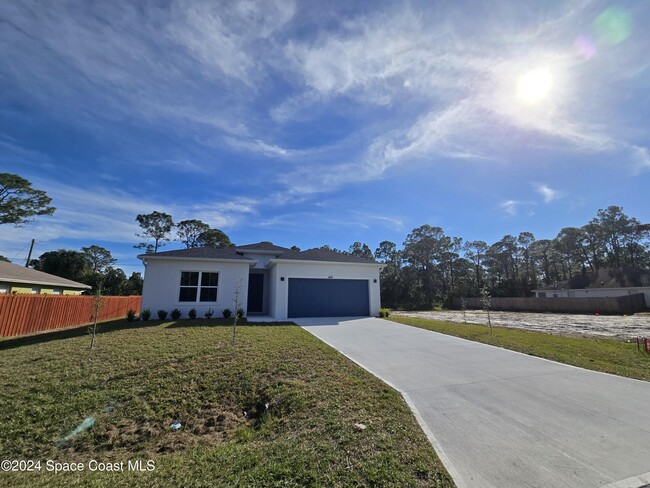 441 Saragassa Ave in Palm Bay, FL - Building Photo - Building Photo