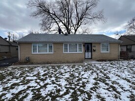 4813 W 102nd St in Oak Lawn, IL - Building Photo