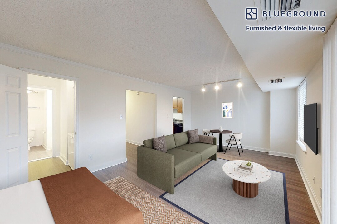 4100 Massachusetts Ave NW, Unit SI FL1-ID5384A in Washington, DC - Foto de edificio