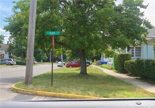 41 Oak St in Middletown, CT - Building Photo - Building Photo