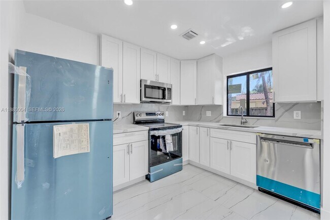 3030 Arthur St in Hollywood, FL - Foto de edificio - Building Photo