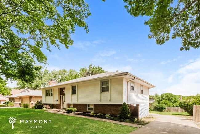 7206 E 127 St in Grandview, MO - Building Photo - Building Photo