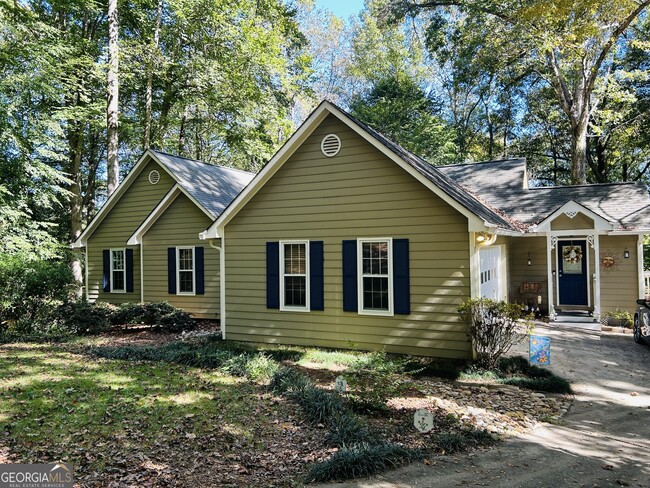 50 Foxcroft Ct in Newnan, GA - Building Photo - Building Photo