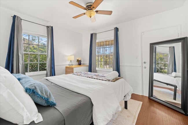 4281 McClung Dr in Los Angeles, CA - Foto de edificio - Building Photo