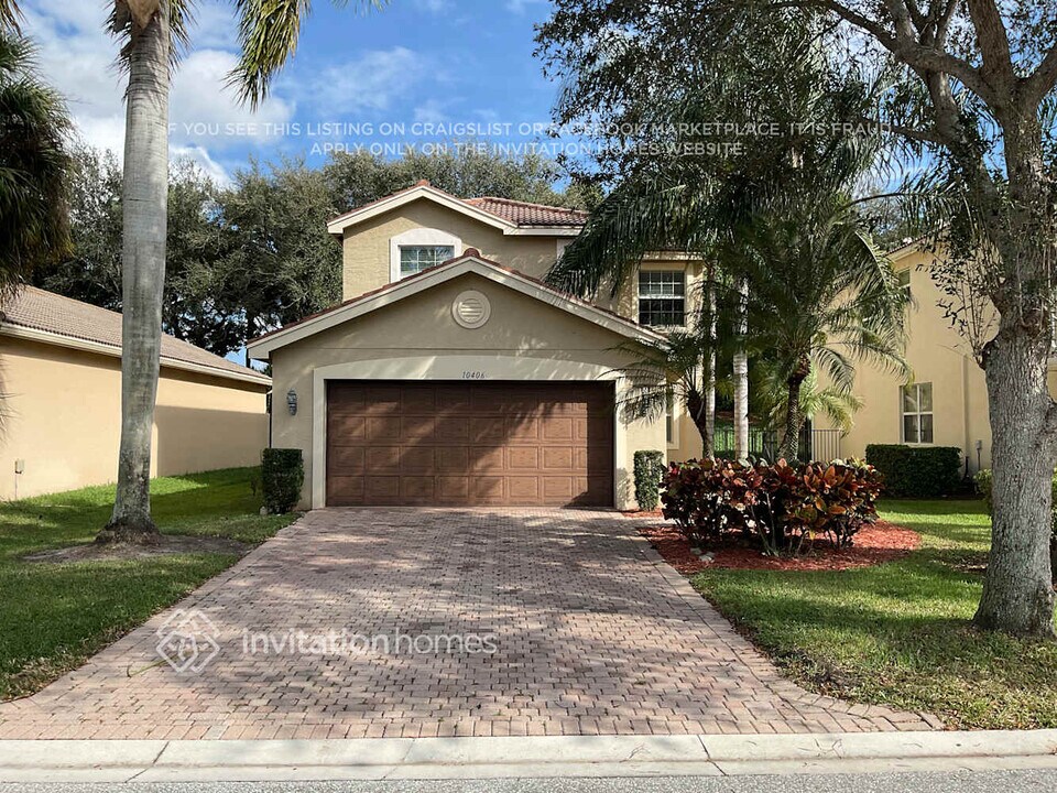 10406 Pearwood Pl in Boynton Beach, FL - Foto de edificio