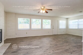 15911 Timber Valley Dr in Houston, TX - Building Photo - Building Photo