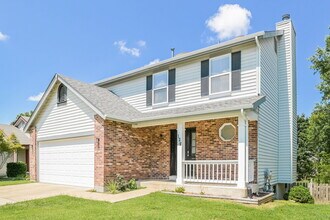 128 Aspencade Cir in St. Peters, MO - Building Photo - Building Photo