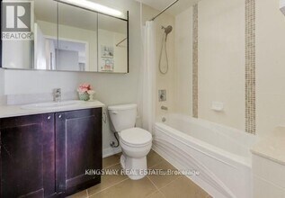 4065 Brickstone Mews in Mississauga, ON - Building Photo - Building Photo