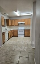 520 N Chicago Ave in Lubbock, TX - Building Photo - Building Photo