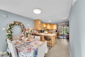 261 Wimbledon Lakes Dr in Plantation, FL - Building Photo - Building Photo