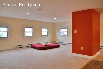 356 Wickenden St, Unit 3rd in Providence, RI - Foto de edificio - Building Photo