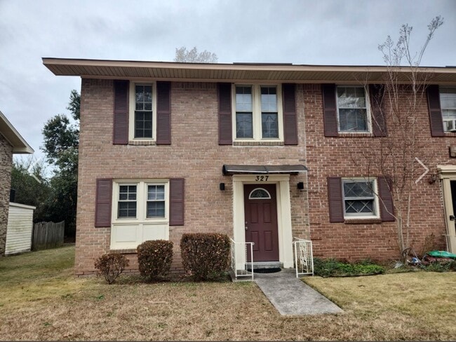 327 Oak Dr in Lexington, SC - Building Photo - Building Photo