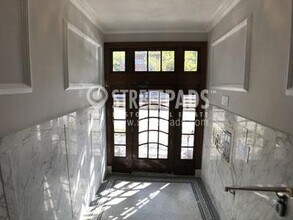 2017 Commonwealth Ave in Boston, MA - Building Photo - Building Photo