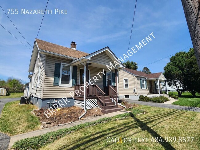755 Nazareth Pike in Nazareth, PA - Building Photo - Building Photo