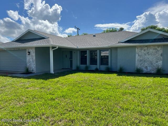 2285 Sykes Creek Dr in Merritt Island, FL - Building Photo