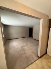 169 Jefferson Ave, Unit #2 in North Tonawanda, NY - Foto de edificio - Building Photo