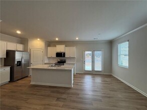 6652 Parson St in Flowery Branch, GA - Building Photo - Building Photo