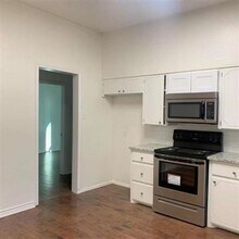 900 W Morgan St in Denison, TX - Building Photo - Building Photo