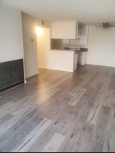5227 Hermitage Ave in Los Angeles, CA - Building Photo - Building Photo