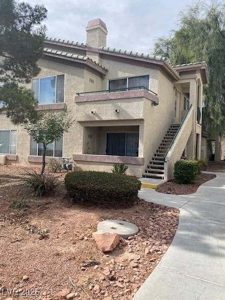 5710 E Tropicana Ave, Unit 2210 in Las Vegas, NV - Building Photo