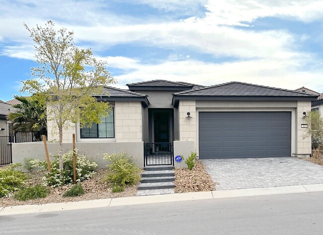 property at 64 Lake Oasis St