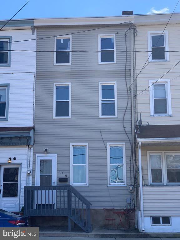 property at 120 S King St