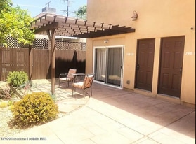 748 N La Jolla Ave in West Hollywood, CA - Building Photo