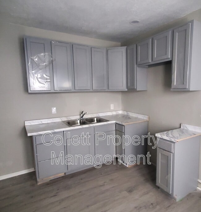 property at 1924 E 123rd St