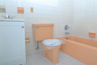 5881 NE 18th Ave, Unit 2 in Fort Lauderdale, FL - Foto de edificio - Building Photo