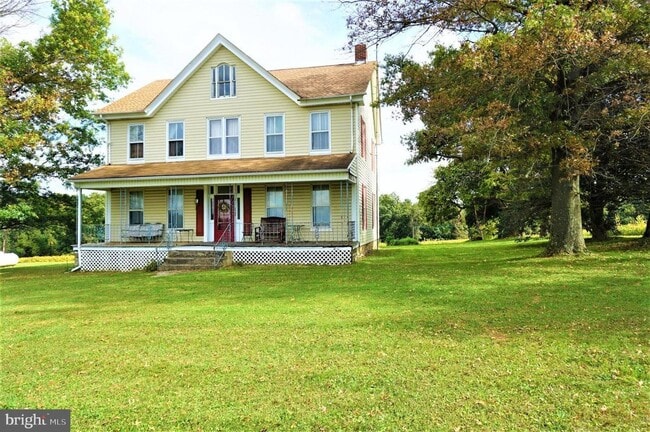1009 Muddy Creek Forks Rd in Airville, PA - Building Photo - Building Photo