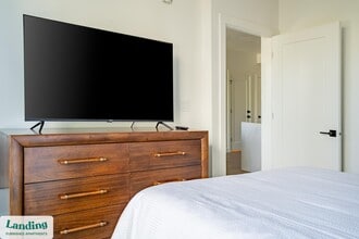 357 E 500 S in Salt Lake City, UT - Foto de edificio - Building Photo