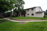 Olympic Village Apartments in Chicago Heights, IL - Building Photo - Building Photo