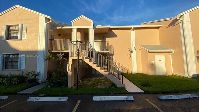 property at 1017 Washington Cir