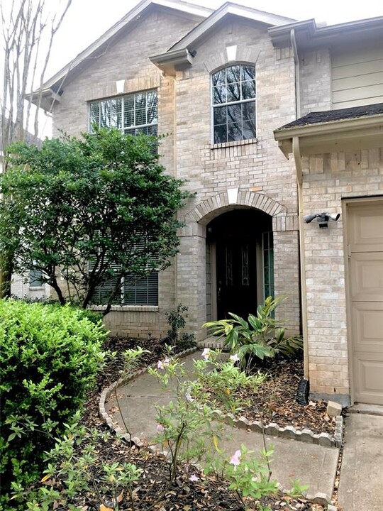 4911 Knights Branch Dr in Sugar Land, TX - Building Photo