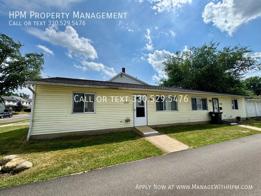 1241 Broad Ave NW in Canton, OH - Building Photo