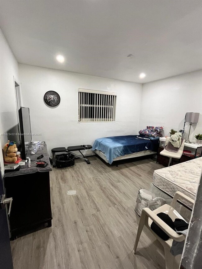 220 N 66th Ave in Hollywood, FL - Building Photo - Building Photo