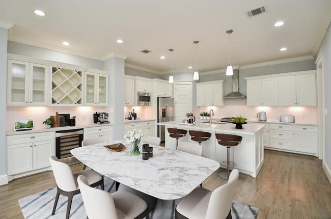 property at 2511 Judiway St