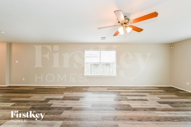 4435 Sprangletop Ave in Baytown, TX - Building Photo - Building Photo