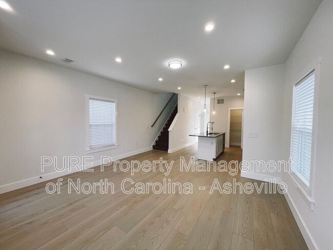 1189 Bleachery Blvd in Asheville, NC - Building Photo - Building Photo