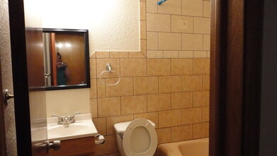 4 Sunset Pl in Roswell, NM - Building Photo - Building Photo