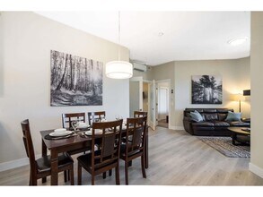 2120-2120 Gladwin Rd in Abbotsford, BC - Building Photo - Building Photo